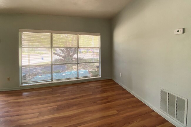 Building Photo - Winter Park 3 Bed, 2 Bath Home in Eastbroo...
