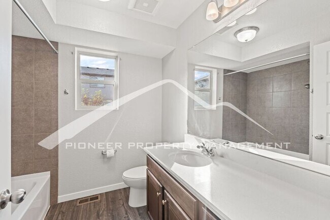 Building Photo - 6684 Thicket Pass Ln