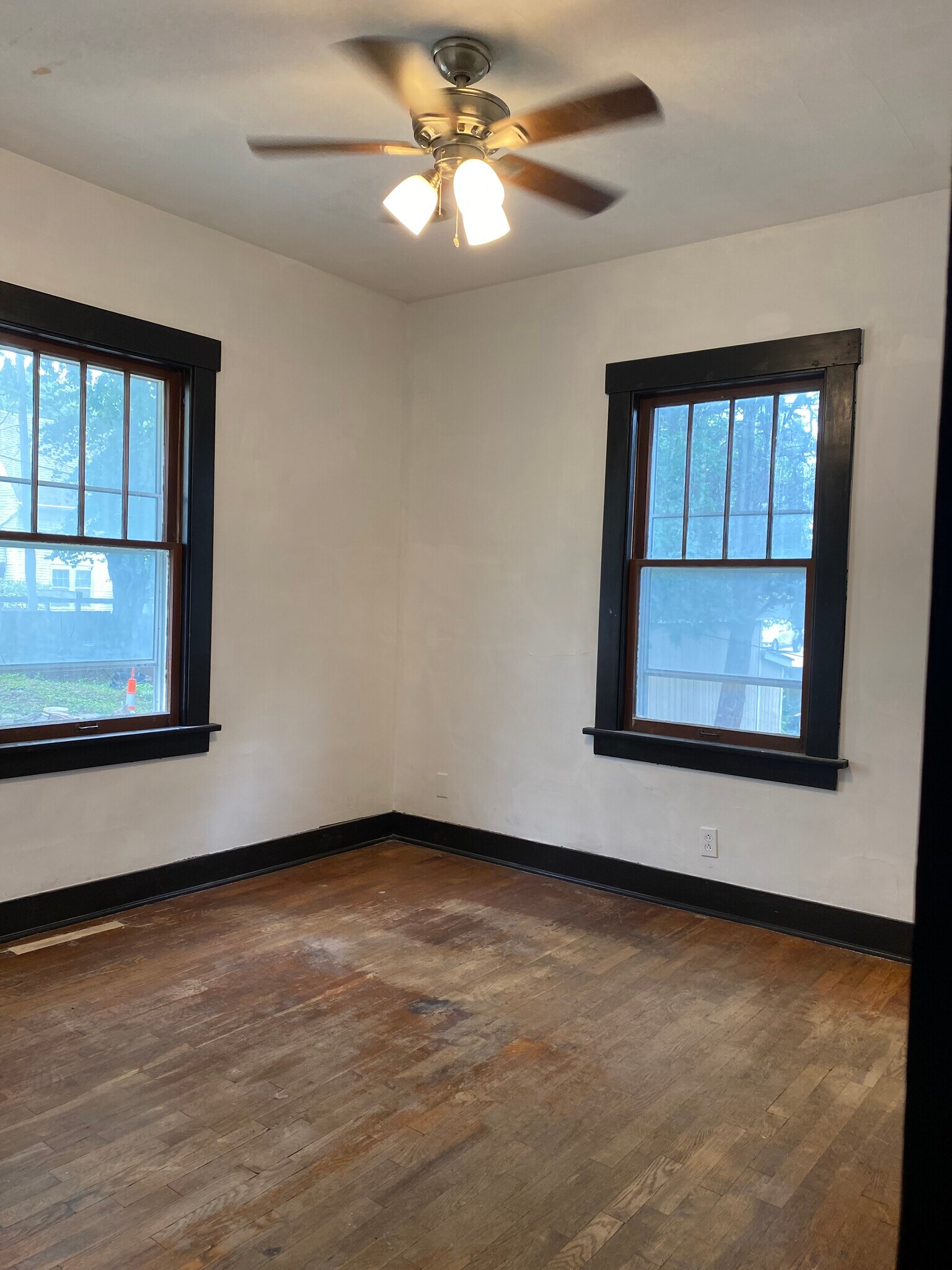 Building Photo - 1417 Humboldt St