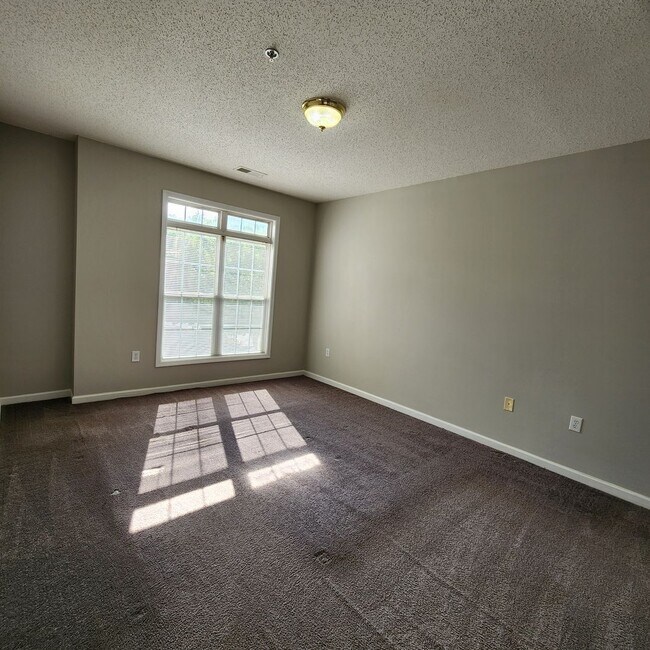 Building Photo - 2511 Friedland Pl