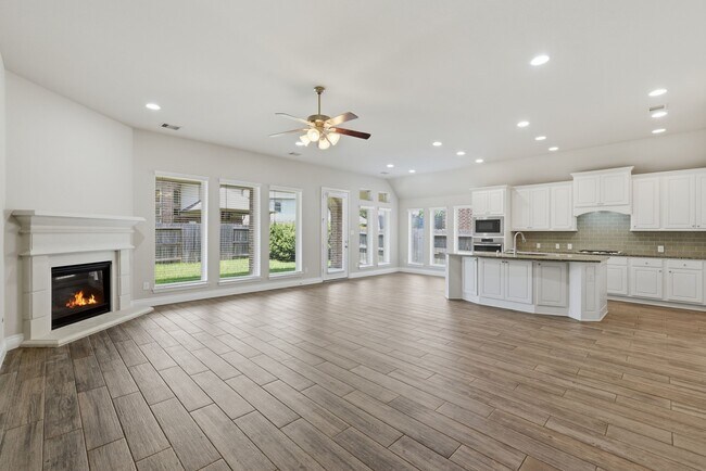 Building Photo - 27922 Arden Trl