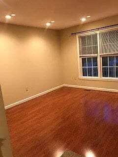Building Photo - This pet free single family home is strategically located in State College