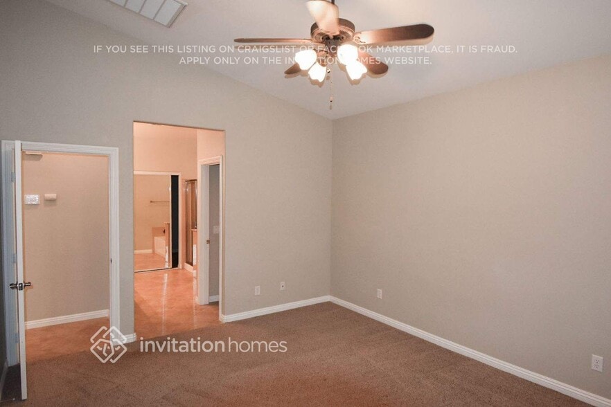 Building Photo - 8124 Chimney Bluff St