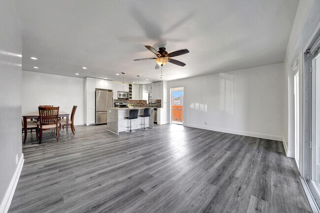 Building Photo - 516 Osprey Dr