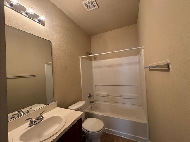 Building Photo - 13417 Cantarra Dr