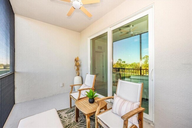 Building Photo - 12240 Wellen Golf St