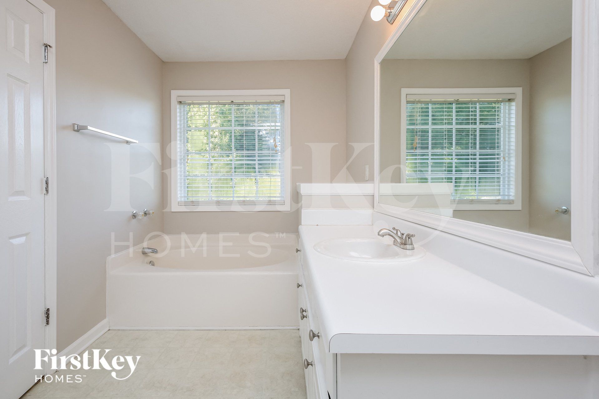 Building Photo - 1581 Brush Creek Dr