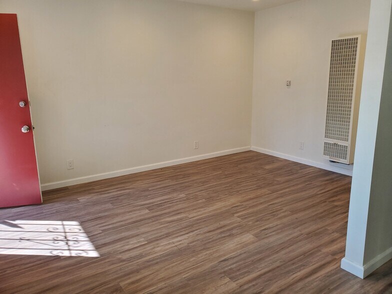 Building Photo - 12940 Walsh Ave
