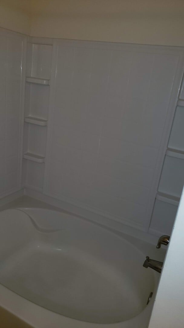 Building Photo - One level townhouse, no stairs, convenient to Lewisville/Clemmons