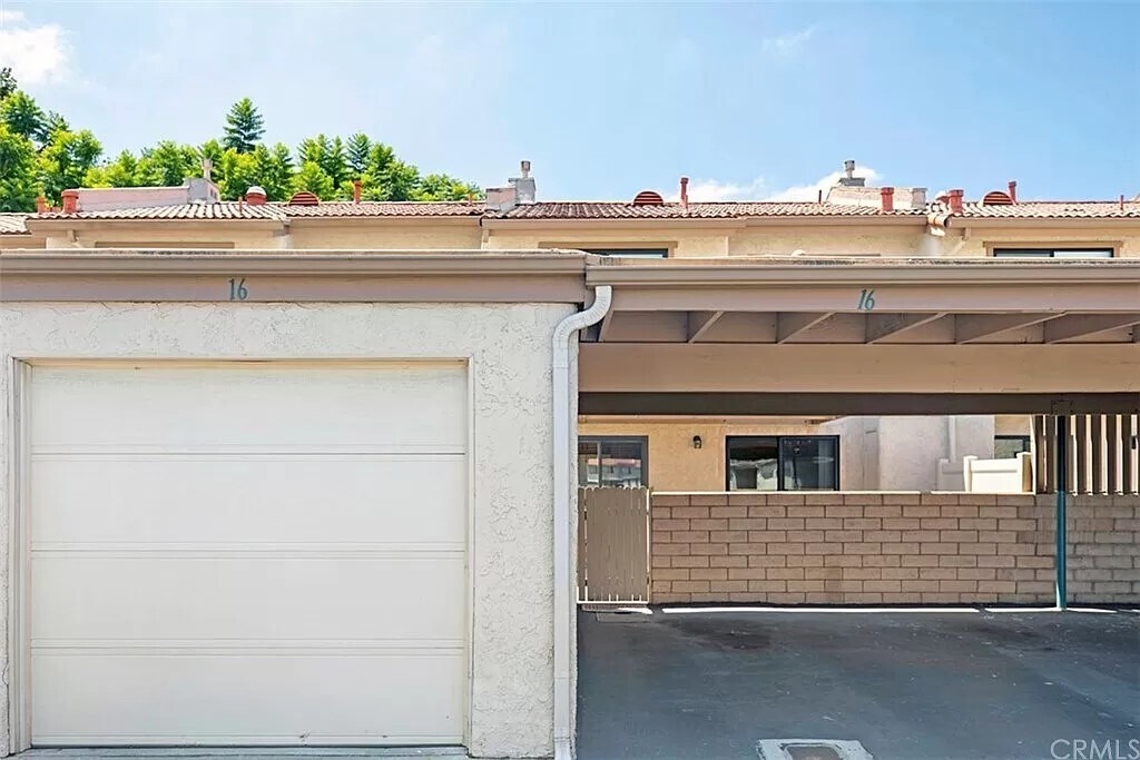 Building Photo - 1910 W Palmyra Ave