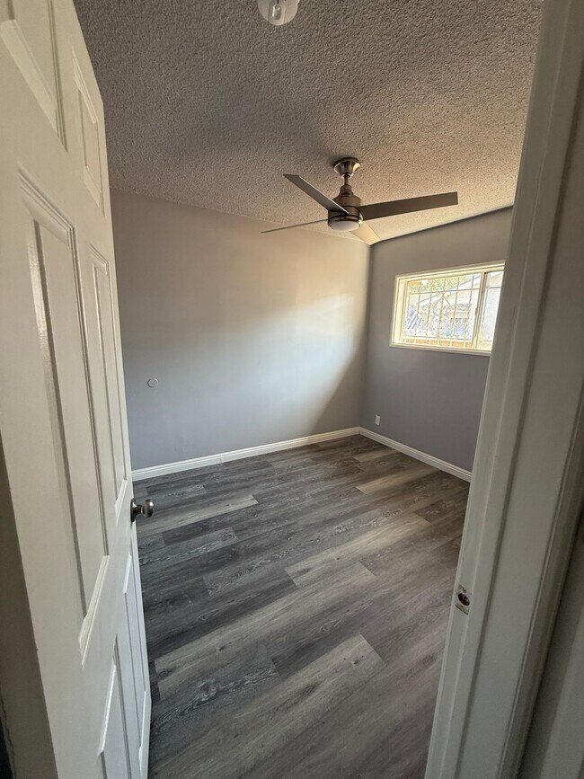 Building Photo - 6833 Severn Dr