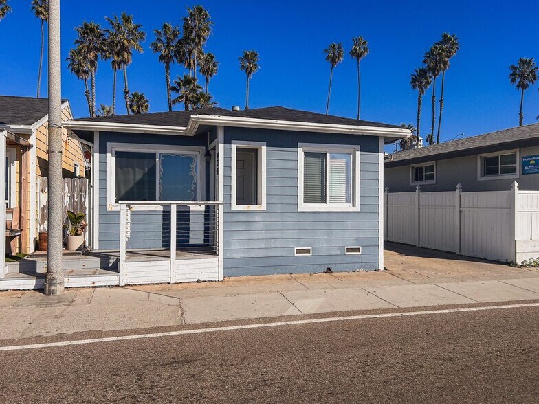 Building Photo - 408 S The Strand