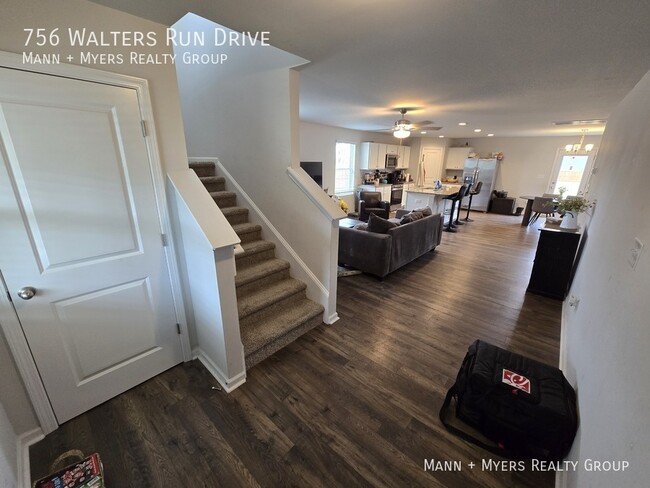 Building Photo - 756 Walters Run Dr