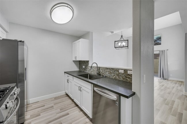 Building Photo - 1409 Beaver Spring St