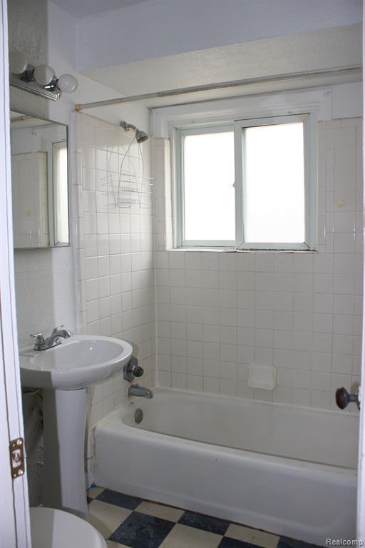 Building Photo - 32161 Genessee St