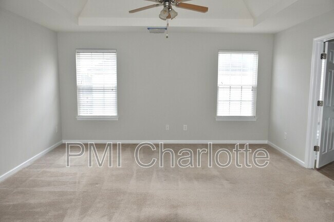 Building Photo - 307 Glennallen Rd