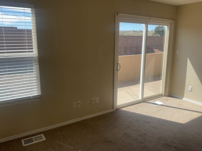 Building Photo - 1804 Sierra Norte Loop NE