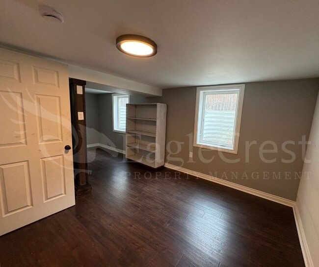 Building Photo - Three Bedroom, Two Bathroom House Located ...