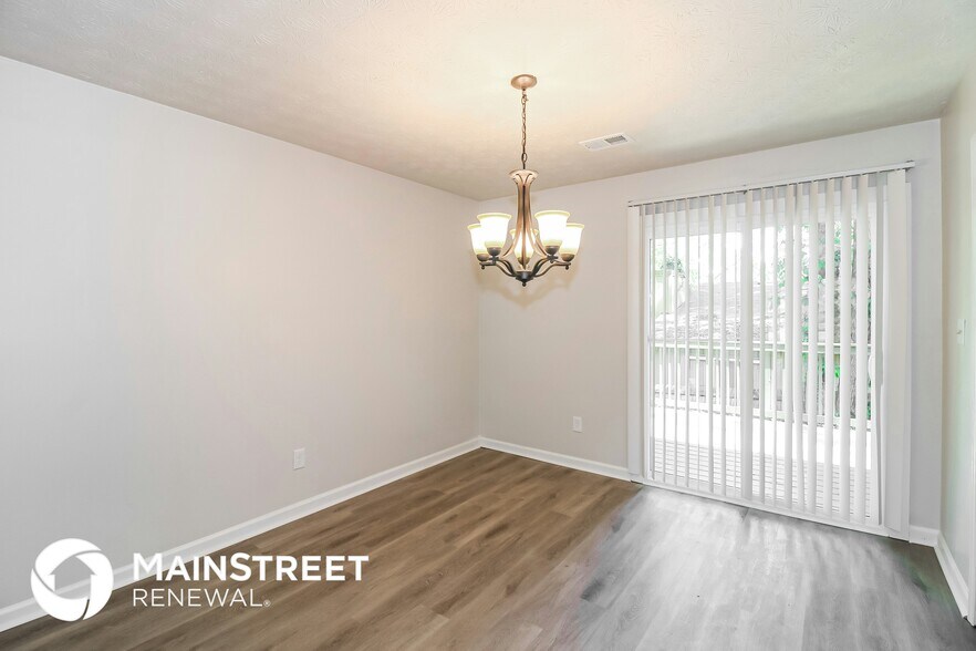 Building Photo - 785 Redland Dr