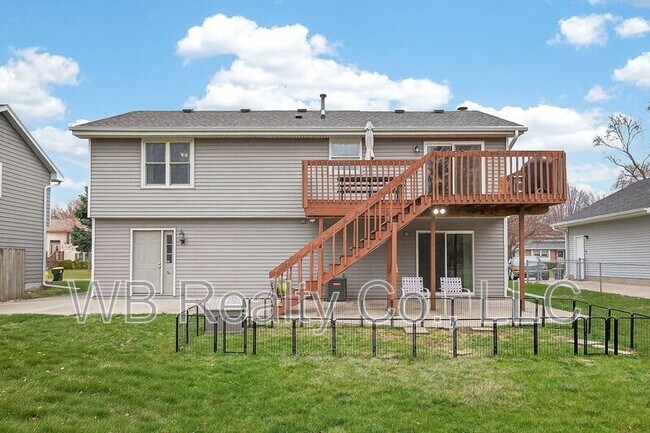 Building Photo - 260 Windfield Pkwy