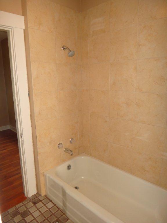 Building Photo - Great Central location home!  - Nice home ...