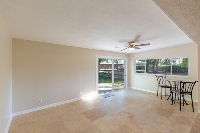 Building Photo - 13529 E Citrus Dr