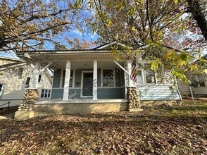 Building Photo - 463 Linden Ave