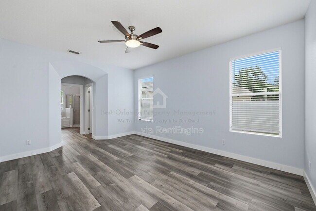 Building Photo - 15601 Grays Harbor Way