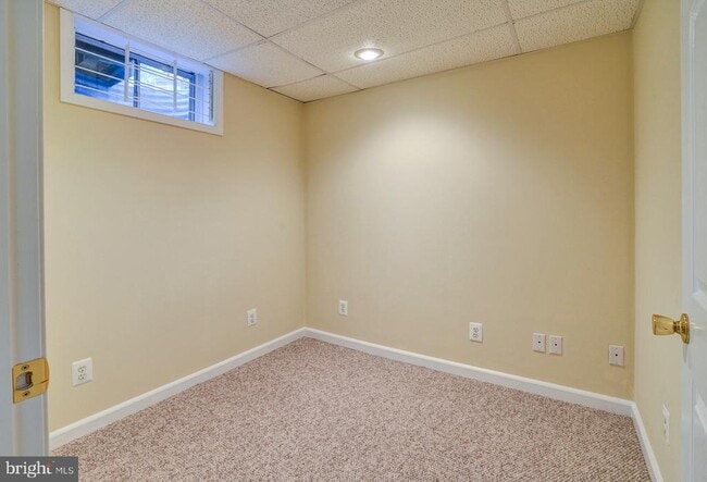 Building Photo - 115 Gleneagles Dr