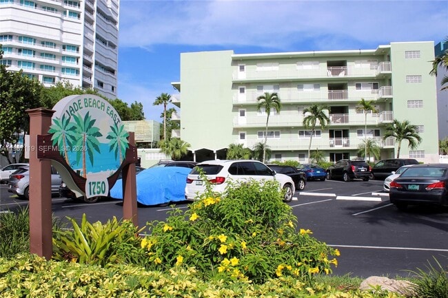 Building Photo - 1750 S Ocean Blvd