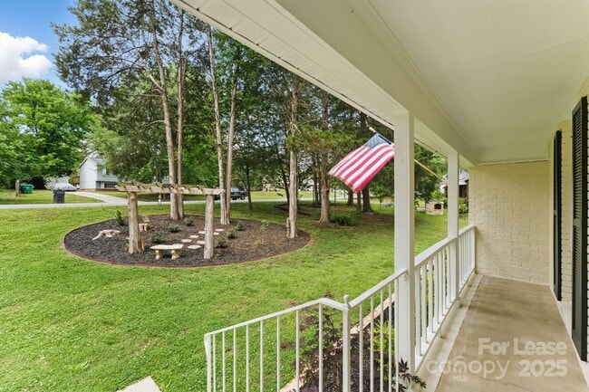 Building Photo - 7016 Wannamaker Ln