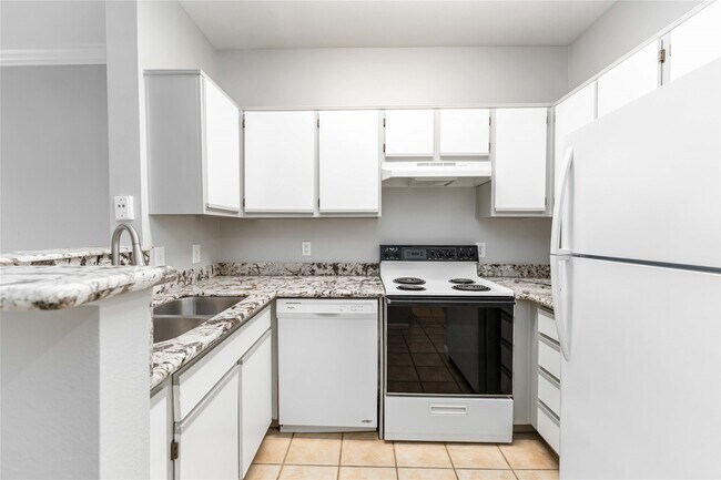 Building Photo - 3231 Allen Pkwy