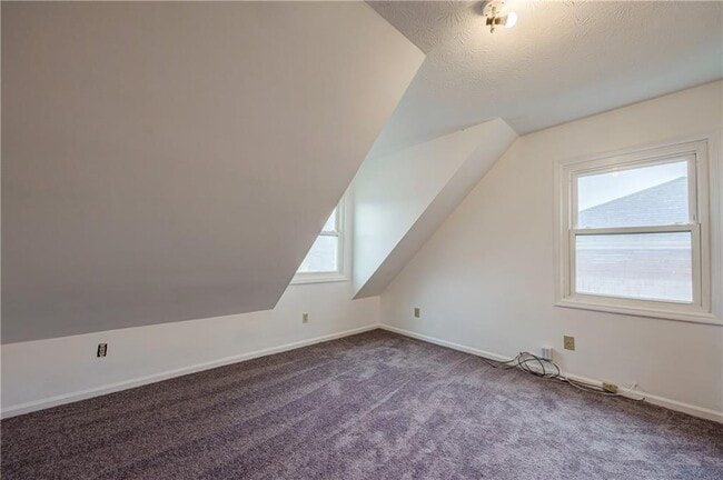 Building Photo - 805 Arbor Hill Dr