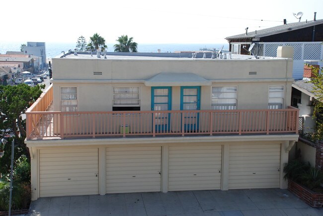 Building Photo - 131 10th St