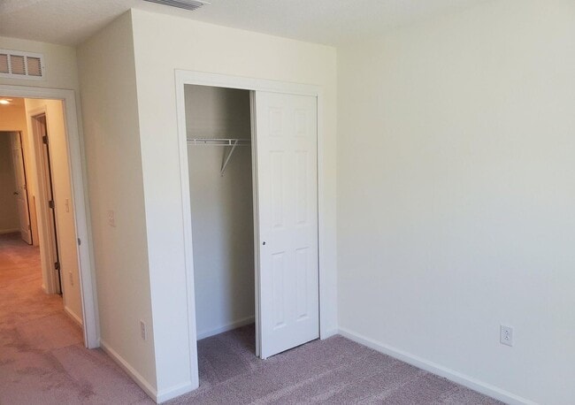 Building Photo - 247 Mustard Hl Ct