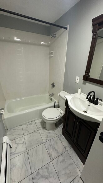 Building Photo - 66 Morton Ave