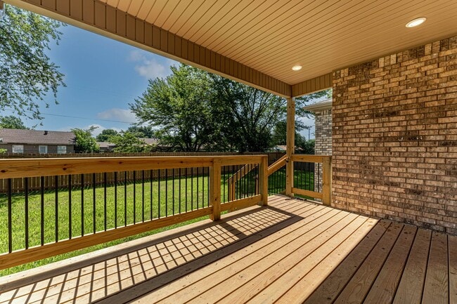 Building Photo - Great home in centerton