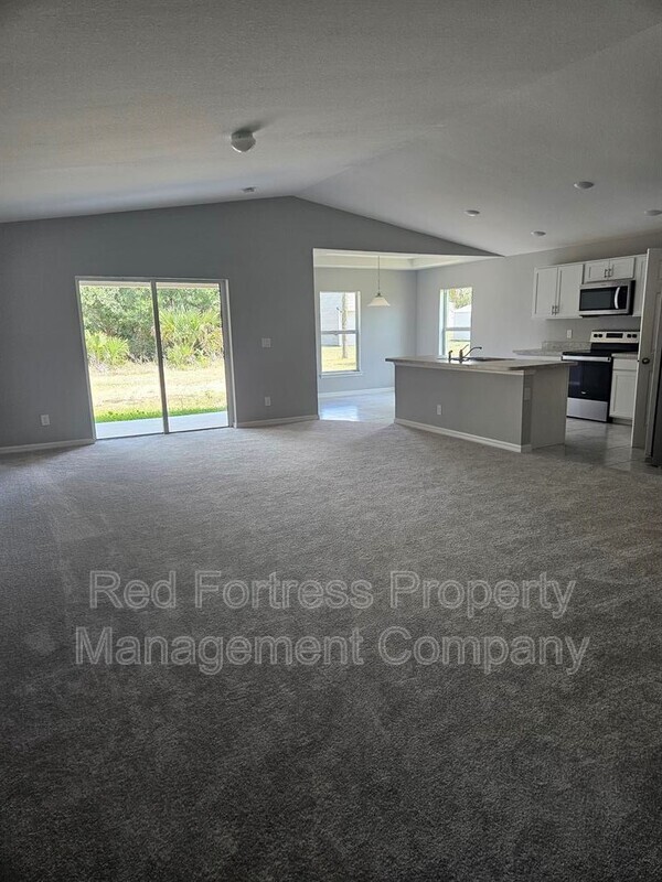 Building Photo - 22402 Peachland Blvd