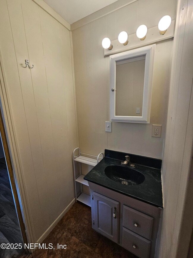 Building Photo - 2514 Algonquin Ave