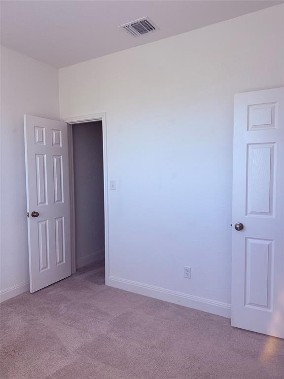 Building Photo - 513 Senca Pk