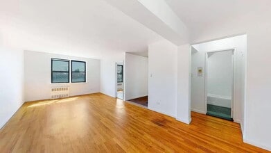 Building Photo - 2640 Marion Ave