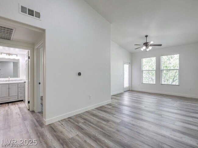 Building Photo - 10001 Peace Way