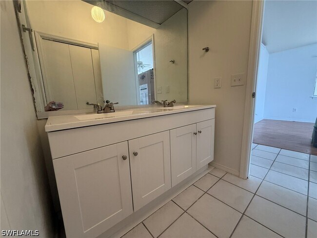 Building Photo - 27501 Playa Del Rey Ln