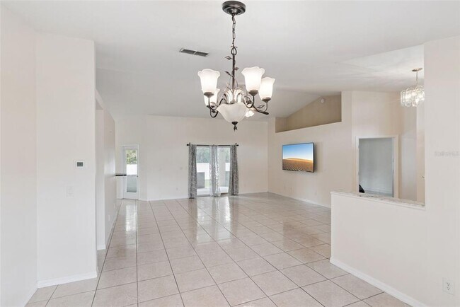 Building Photo - 7370 SW 129th Ln