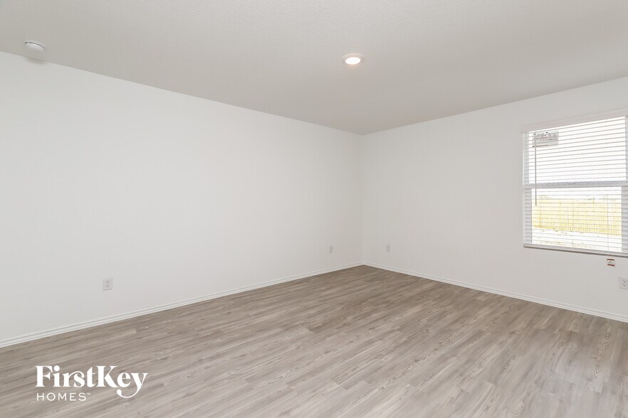 Building Photo - 5335 Devils Rdg