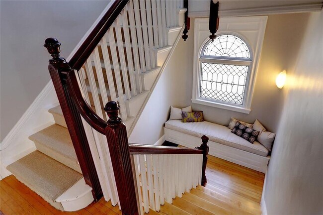 Building Photo - 37 Barnes St