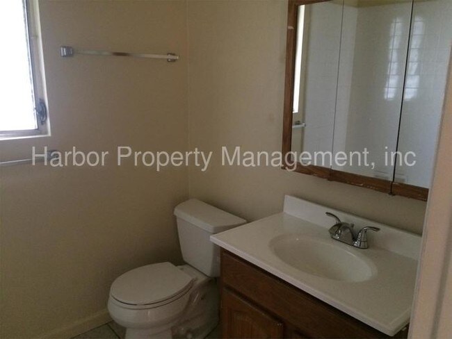 Building Photo - 14440 S Budlong Ave