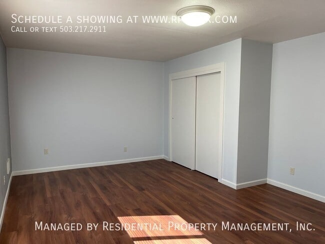 Building Photo - 298 N 4th Ave