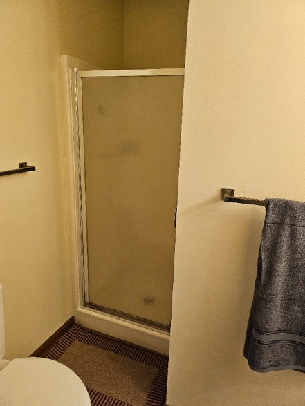 Building Photo - 615 Ravens Lake Dr