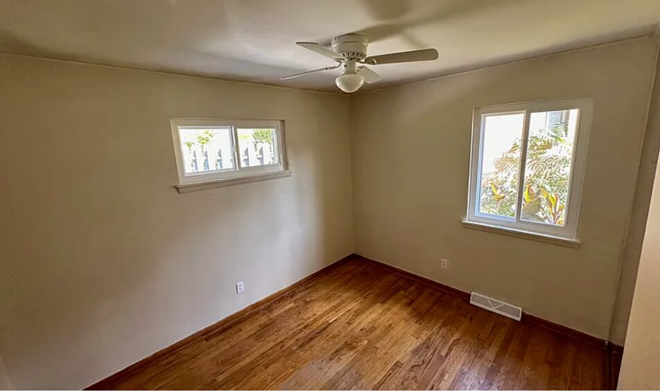 Building Photo - 270 Cluster Ave